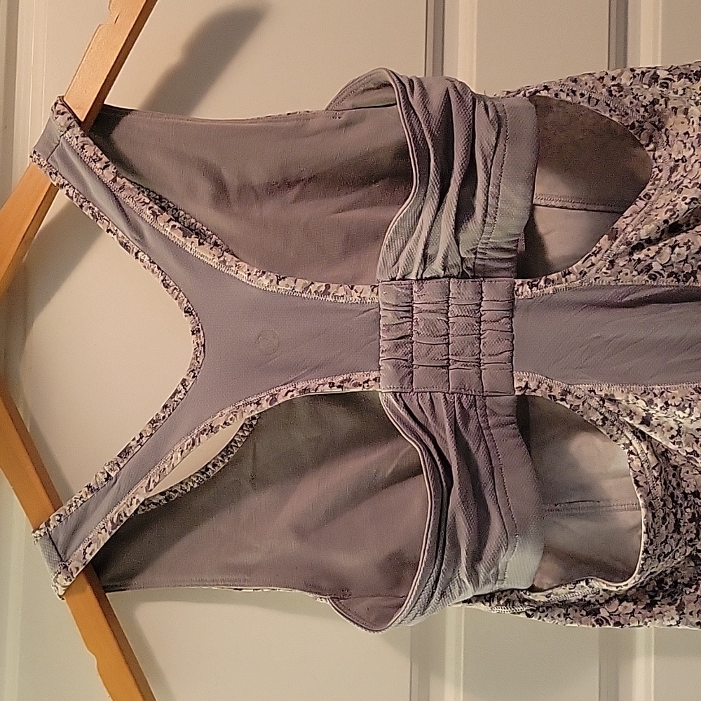 Lululemon Tank - Picture 7 of 9